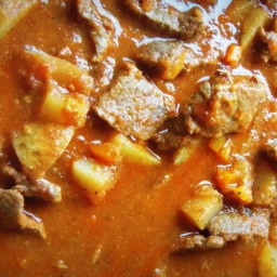 Carne Guisada con Papas (Mexican Braised Beef With Potatoes)