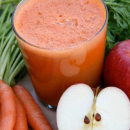 Carrot Apple Lemon Veggie Juice