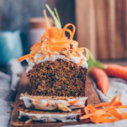 Carrot Cake with tonka cream cheese Frosting