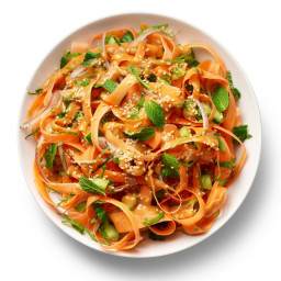 Carrot Noodles with Spicy Peanut Dressing