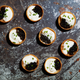 caviar-and-creme-fraiche-tartlets-1361198.jpg
