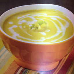 Celery root and leek soup with green apple