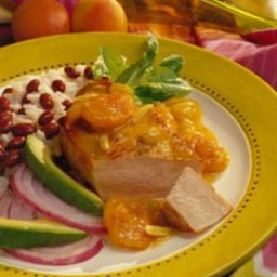 Cerdo con Frutas (Pork Chops with Fruit)