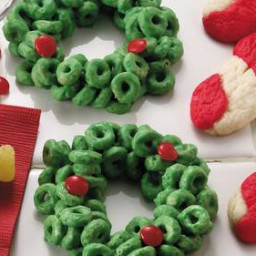 Cereal Holly Wreaths