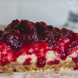 Chai Cheesecake with Cranberry Compote