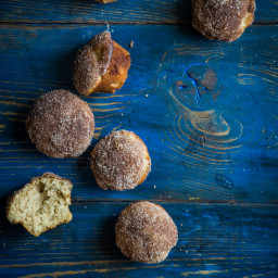 Chai Spiced Doughnut Muffins