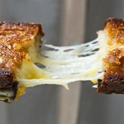 Cheddar and Gruyère Grilled Cheese Sandwiches