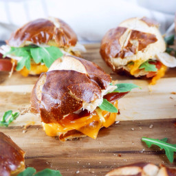 Cheddar Apple Bacon Sliders with Honey Mustard Sauce