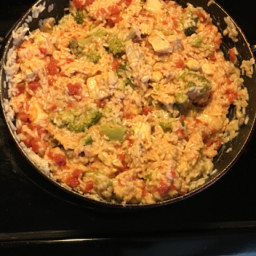 Cheddar Chicken and Rice Skillet