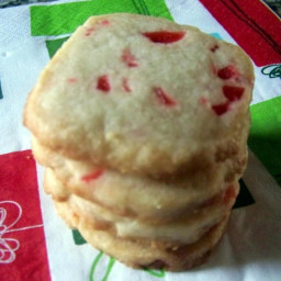 cheery-cherry-christmas-cookies-2694593.jpg