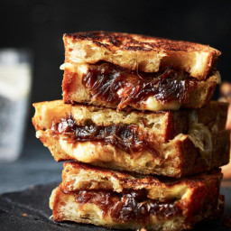 Cheese and balsamic shallot toastie