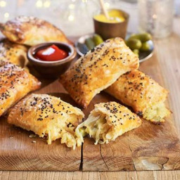 Cheese and onion rolls