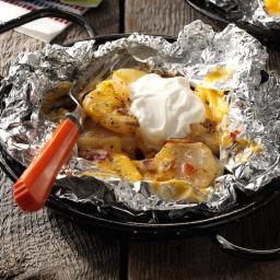 cheese-topped-potatoes-in-foil-2378213.jpg