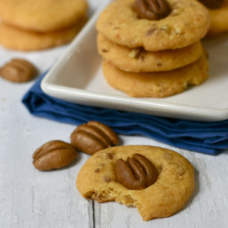 Cheese Wafers with Pecans