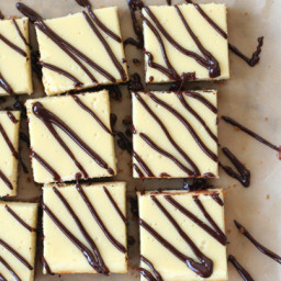 Cheesecake Bars with Melted Chocolate