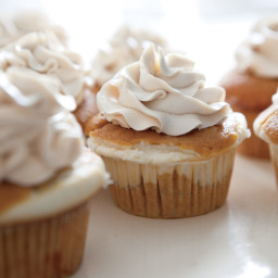 Cheesecake-Filled Pumpkin Cupcakes