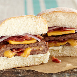 Cheesy Bacon-Stuffed Burgers