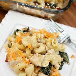 Cheesy Chicken Bacon and Kale Pasta