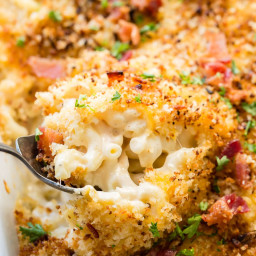 Cheesy Chicken Bacon Ranch Macaroni and Cheese