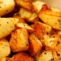 *Cheesy Garlic Herb Roasted Potatoes*