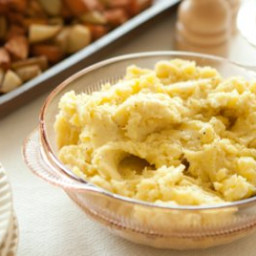cheesy-mashed-potatoes-0431bd.jpg