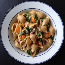 cheesy-pasta-with-spinach-and--200d09.jpg