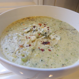 cheesy-spicy-broccoli-soup.jpg
