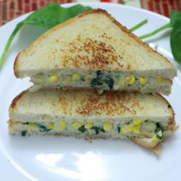 Cheesy Spinach and Corn Sandwich Recipe