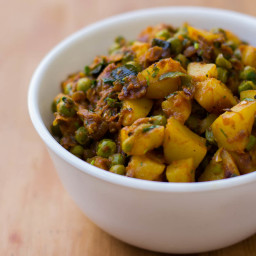 Chettinad Urulai Pattani Roast - Potato Peas Curry