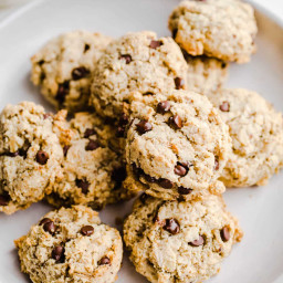 Chewy Almond Flour Oatmeal Cookies