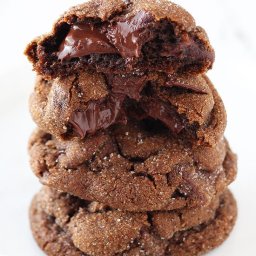 chewy-chocolate-gingerbread-cookies-1367420.jpg