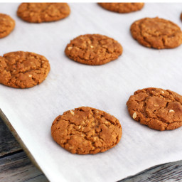 Chewy Oatmeal Molasses Cookies