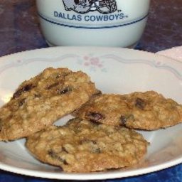 chewy-oatmeal-raisin-cookies-6.jpg