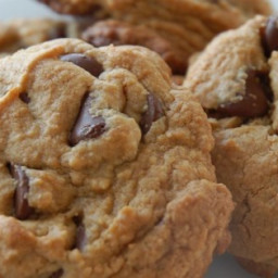 Chewy Peanut Butter-Chocolate Chip Cookies - AR