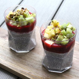 Chia-Pudding mit Fruchtsauce