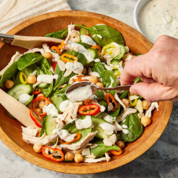 Chicken & Spinach Salad with Creamy Feta Dressing Has 31 Grams of Prote