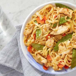 Chicken & Wonton Noodle Stir-Fry with Snow Peas, Carrots & Cabbage