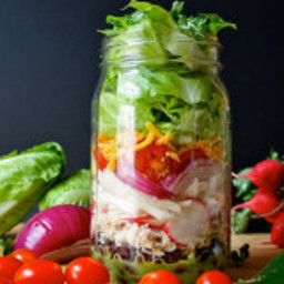 chicken-and-black-bean-burrito-salad-in-a-mason-jar-1633757.jpg