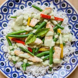 Chicken and Green Bean Stir-Fry with Basil-Sour Cream Sauce