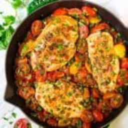 Chicken and Tomatoes Skillet with Garlic