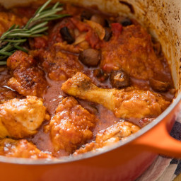 Chicken Cacciatore With Mushrooms, Tomato, and Onion Recipe
