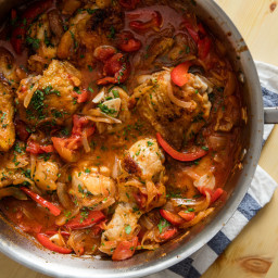 Chicken Cacciatore With Red Peppers, Tomato, and Onion Recipe