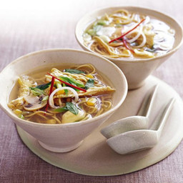 chicken-noodle-soup-1466578.jpg