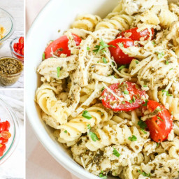 Chicken Pesto Pasta with Tomatoes (5-ingredients)