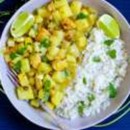 Chicken Potato Curry Bowls with Cauliflower Rice