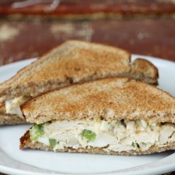 chicken-salad-sandwich-1387597.jpg