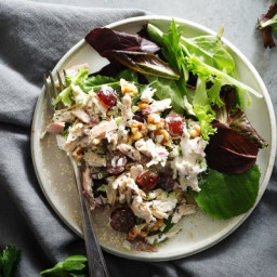 Chicken Salad With Walnuts and Grapes