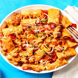 Chicken Sausage Rigatoni in a Creamy Pink Sauce with Bell Pepper & Parmesan