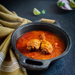 Chicken Vindaloo / Slightly Tangy and Spicy Goan Chicken Curry