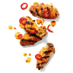 Chicken Wings in Peach Soy Sauce Are Crowd-Pleasers